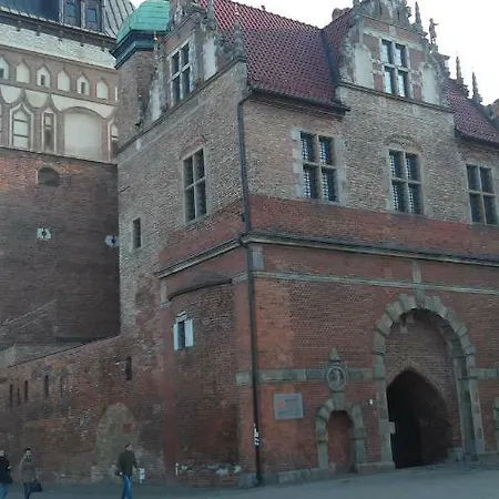 W Kamienicy *